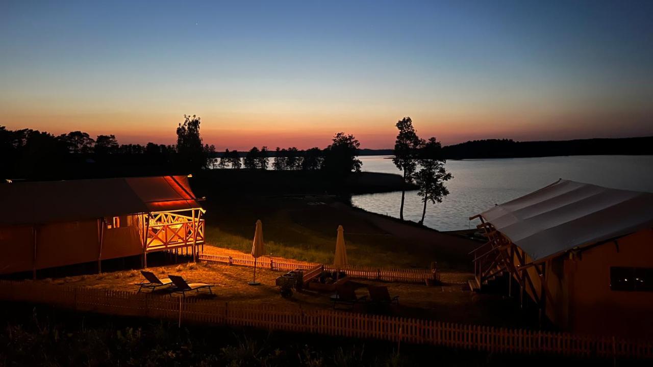 Wioska Wakacyjna Glamila Hotell Sterławki Wielkie Exteriör bild