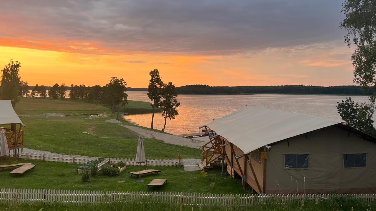 Wioska Wakacyjna Glamila Hotell Sterławki Wielkie Exteriör bild